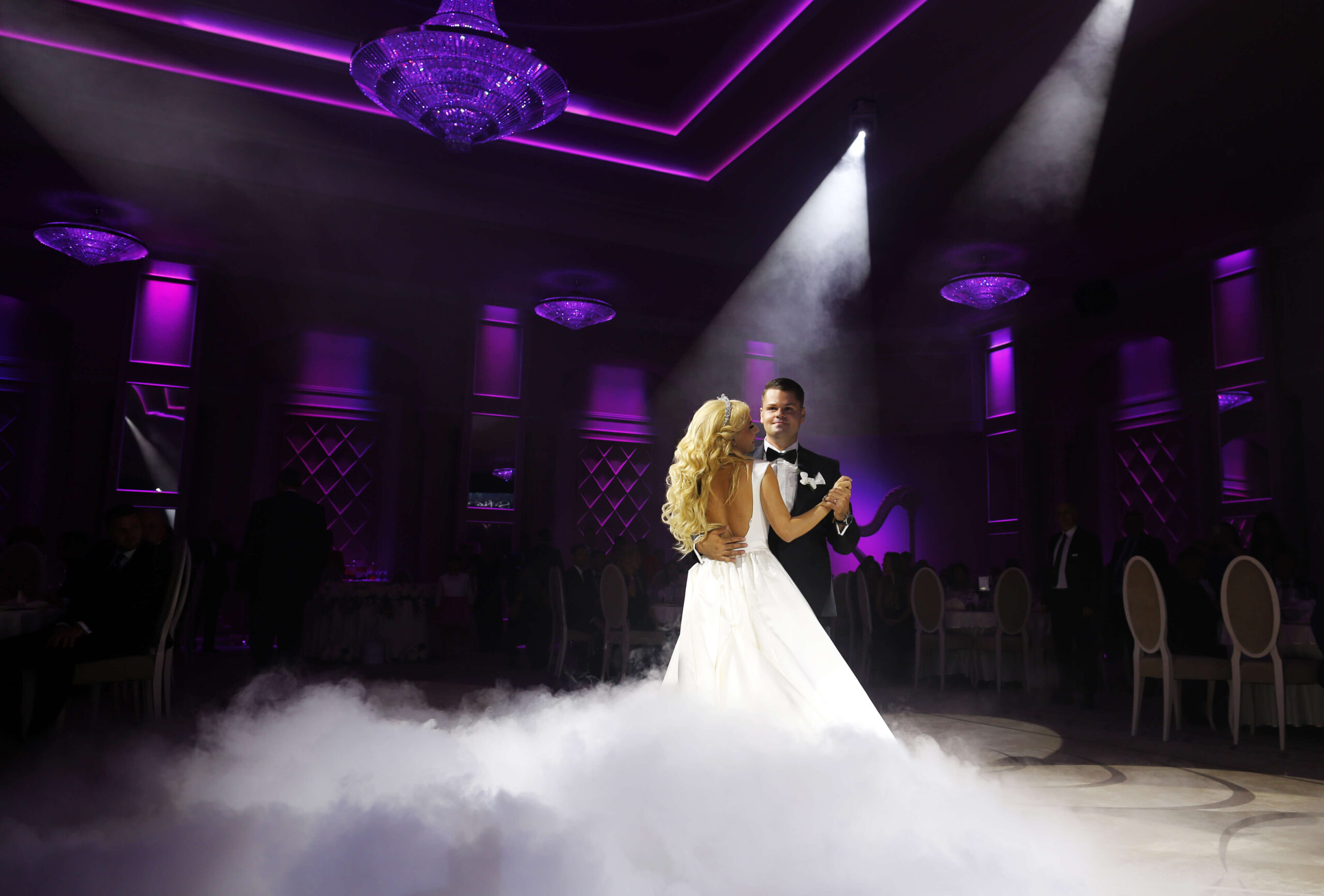 Taniec w chmurach AdobeStock 258330123 scaled