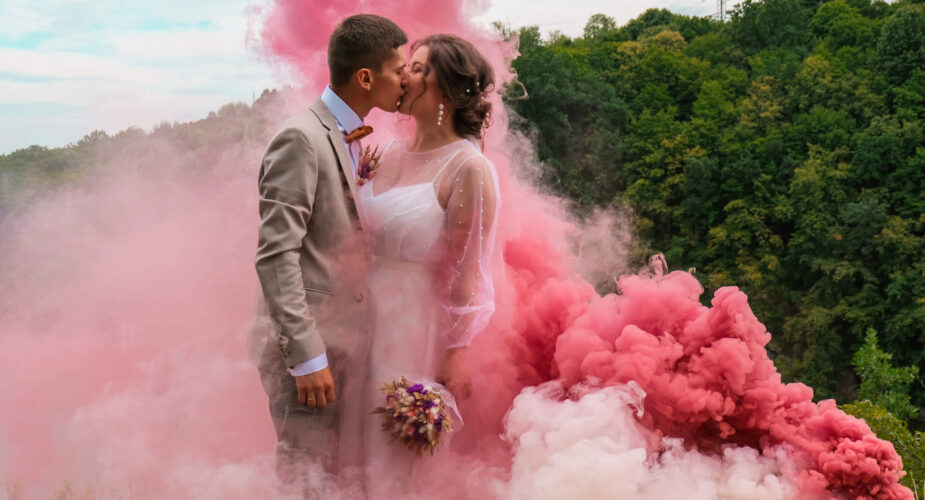 kolorowy dym na wesele